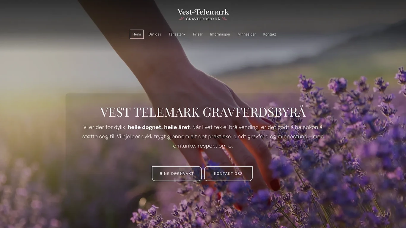 Vest-Telemark Gravferdsbyrå bruker et varmt naturbilde med lavendel